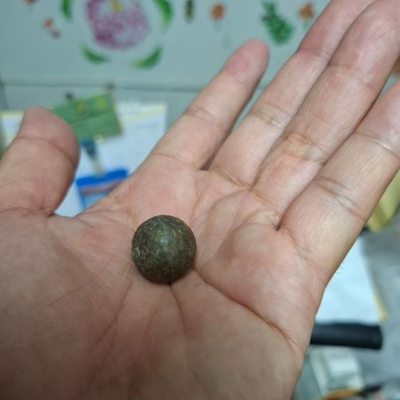 ลูกสะกดหลวงพ่อเนียม เนื้อชิน รูปที่ 5