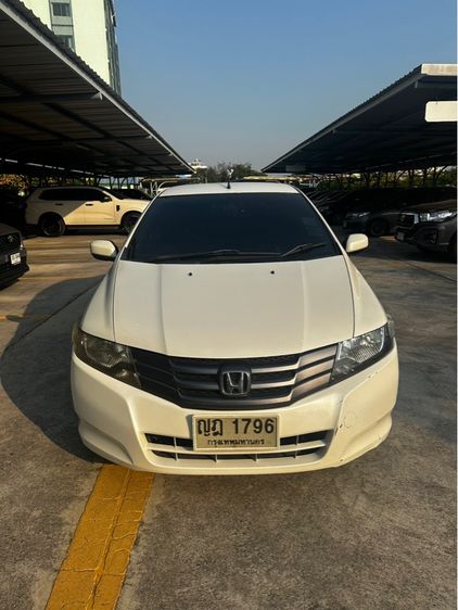 Honda City 2011 1.5 V i-VTEC Sedan เบนซิน ไม่ติดแก๊ส เกียร์อัตโนมัติ ขาว