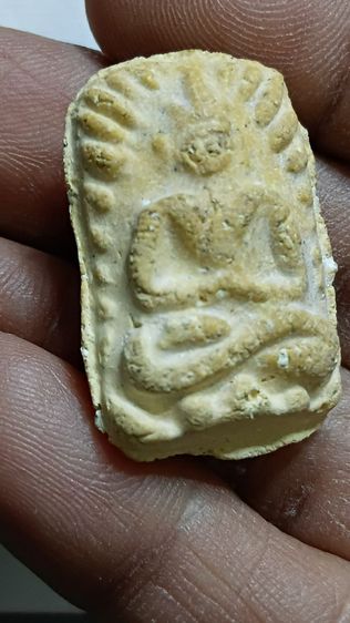 หลวงปู่เผือก วัดกิ่งแก้ว พิมพ์ขุดสระใหญ่ ตามภาพ รูปที่ 3