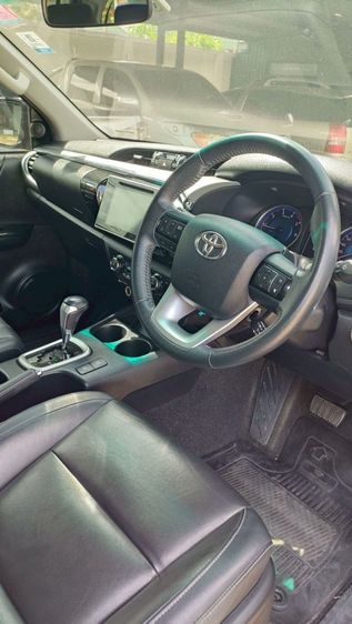 รถ Toyota Hilux Revo Double Cab 2.8 High 4WD สี ฟ้า