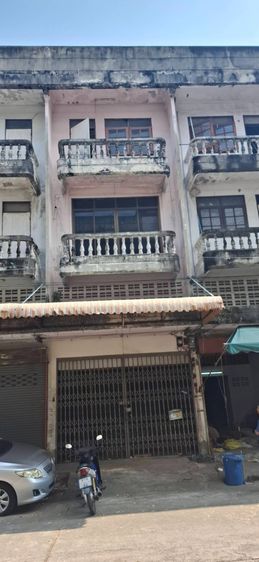 อาคารพาณิชย์ 3ชั้น พร้อมขาย หมู่บ้านอมรชัย3 ติดทางคู่ขนานถนนบรมราชชนนี (ซอย 72)