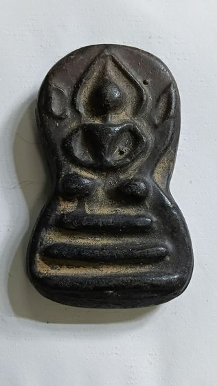 พระยอดขุนพลหลวงปู่บุญวัดกลางบางแก้ว พิมพ์เข่าตุ่ม