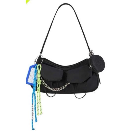 หญิง ดำ ผ้าใบ กระเป๋าAristotlebagXChompooAraya