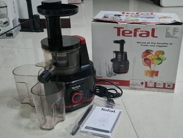 ขายถูก...เครื่องสกัดน้ำผักผลไม้ 