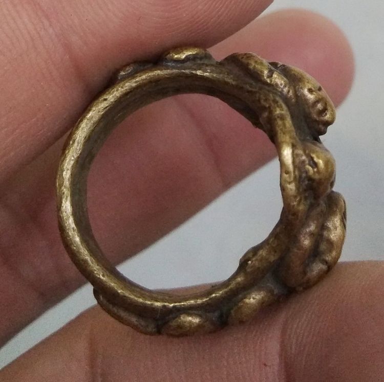 3070-แหวนนาคเกี้ยว เนื้อทองเหลืองหล่อ หลวงพ่ออิ่ม วัดหัวเขา ขนาดเส้นผ่าศูนย์กลางประมาณ 18 มม รูปที่ 7