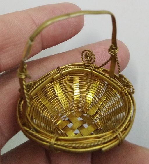 3072-ตะกร้าหวายถักทองเหลืองถักขนาดเล็ก สำหรับใส่ของมงคล ใส่เงินใส่ทองใส่ของมงคล แขวนหน้าบ้านห้างร้าน ขนาดเส้นผ่าศูนย์กลาง 4 ซม. สูงรวมประมาณ รูปที่ 14