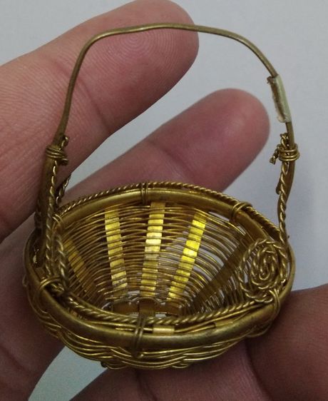 3072-ตะกร้าหวายถักทองเหลืองถักขนาดเล็ก สำหรับใส่ของมงคล ใส่เงินใส่ทองใส่ของมงคล แขวนหน้าบ้านห้างร้าน ขนาดเส้นผ่าศูนย์กลาง 4 ซม. สูงรวมประมาณ รูปที่ 18