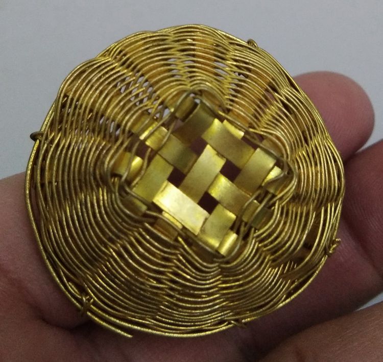 3072-ตะกร้าหวายถักทองเหลืองถักขนาดเล็ก สำหรับใส่ของมงคล ใส่เงินใส่ทองใส่ของมงคล แขวนหน้าบ้านห้างร้าน ขนาดเส้นผ่าศูนย์กลาง 4 ซม. สูงรวมประมาณ รูปที่ 8