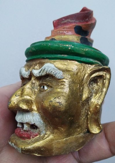 3075-สำหรับคนมีครูครับ เศียรพ่อแก่เก่าเนื้อผงลงสี ขนาดความกว้าง 2.5 นิ้ว สูงรวมประมาณ 4 นิ้ว ขนาดตั้งหน้ารถ เก่า เข้มขลังครับ รูปที่ 13