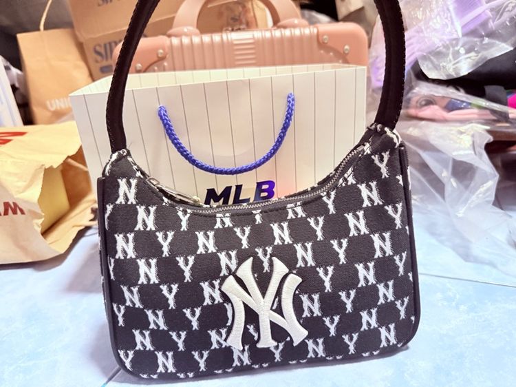 กระเป๋า