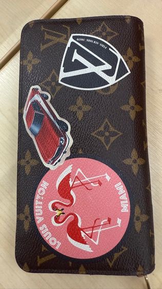 Louis Zippy World Tour Monogram รูปที่ 7
