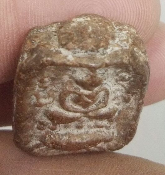 3087-พระหลวงพ่อปานขี่เม่น เนื้อดินเก่าอุดผง รูปที่ 8