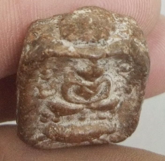 3087-พระหลวงพ่อปานขี่เม่น เนื้อดินเก่าอุดผง รูปที่ 18