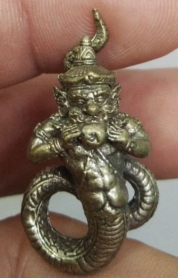 3092-รูปหล่อพระราหูทรงฤทธิ์พุทธคุณรอบจักรวาล ศิลป์สวยมากๆครับ รูปที่ 3