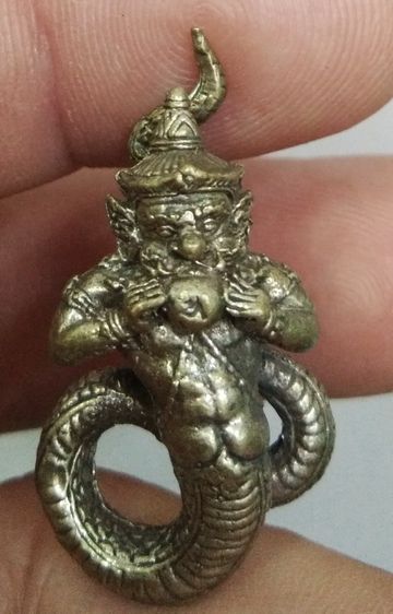 3092-รูปหล่อพระราหูทรงฤทธิ์พุทธคุณรอบจักรวาล ศิลป์สวยมากๆครับ รูปที่ 12