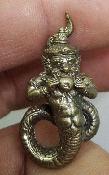 3092-รูปหล่อพระราหูทรงฤทธิ์พุทธคุณรอบจักรวาล ศิลป์สวยมากๆครับ