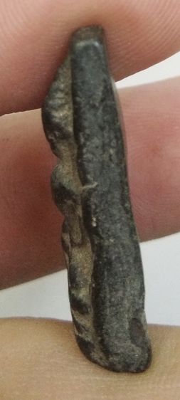 3101-พระนางพญาเนื้อดินสีดำเก่า รูปที่ 13