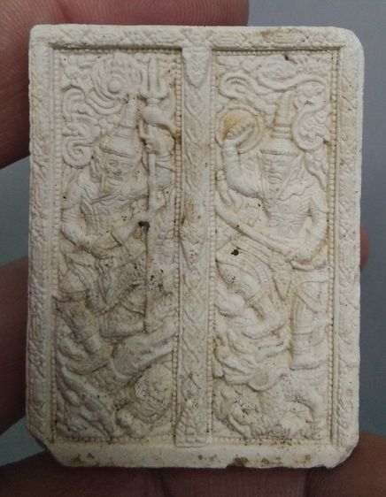 3102-เซี่ยวกางเนื้อผง ฝังพลอย ปี 2555 นายทวารบาลเฝ้าประตูวัดบวรนิเวศร์ ตามสภาพนะครับ มีบิ่นขอบ พิจารณา ขนาด 4 x 5 ซม รูปที่ 7