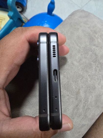 ปล่อยต่อไม่ได้ใช้ครับz flip 5 512gb 6500฿ราคานี้ให้ไวเลยครับ รูปที่ 2