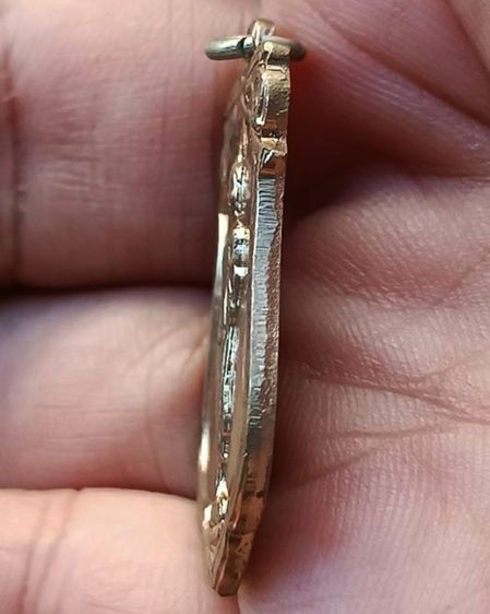 เหรียญเสมาฉลอง 25 พุทธศตวรรษ เนื้ออัลปาก้า พิมพ์แขนโตหลังยันต์ชิดบล็อคนิยม แกะจากกระดาษแก้วเดิม พร้อมบัตร G-Pra รูปที่ 9