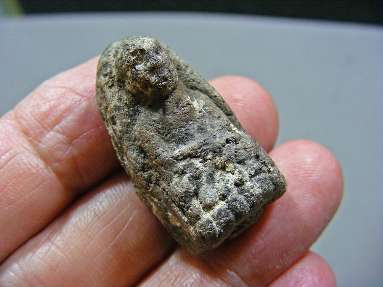 เก่า หลวงปู่ทวดเนื้อว่าน พิมพ์พระรอด  รูปที่ 6