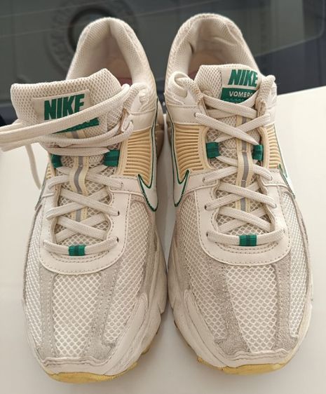 ขาย Nike Vomero 5  ขาว เขียว นิยม size 40.5-255cm ของแท้ สภาพสวย นุ่มเบาสบาย รูปที่ 2