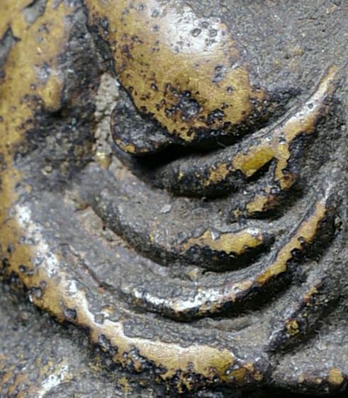 เนื้อเก่าแห้ง พระรูปหล่อหลวงพ่อเงิน วัดบางคลาน พิมพ์ขี้ตา 4 ชาย เก่า รูปที่ 10