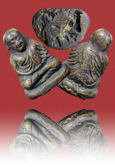 เนื้อเก่าแห้ง พระรูปหล่อหลวงพ่อเงิน วัดบางคลาน พิมพ์ขี้ตา 4 ชาย เก่า