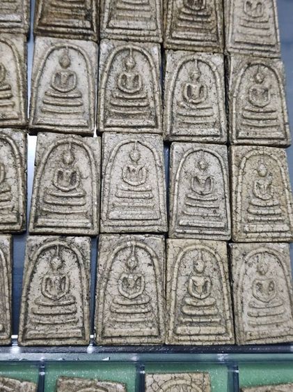 พระสมเด็จวัดระฆัง พิมพ์ใหญ่ ปี2409 100องค์  รูปที่ 2