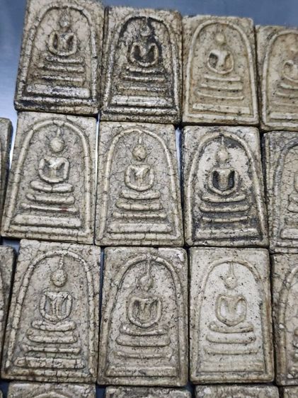 พระสมเด็จวัดระฆัง พิมพ์ใหญ่ ปี2409 100องค์  รูปที่ 5