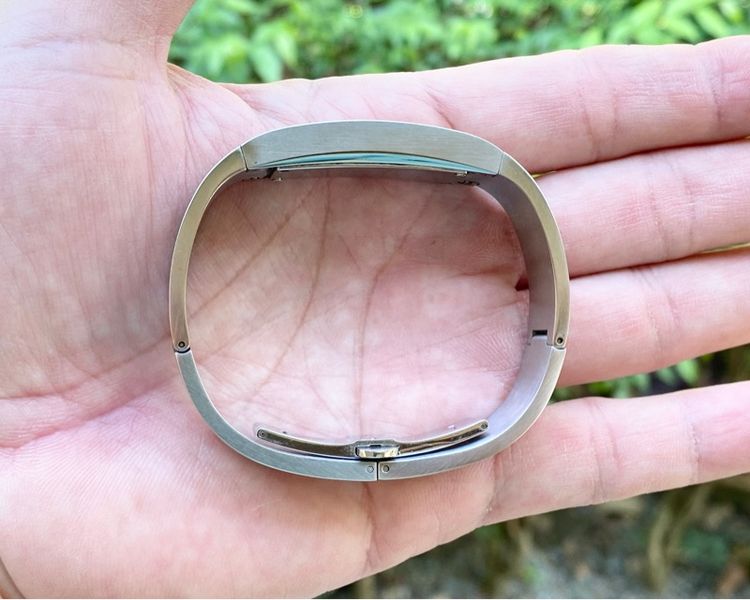 นาฬิกาGucci 2400S Bangle Watch (swiss made) แท้ศูนย์ รูปที่ 5