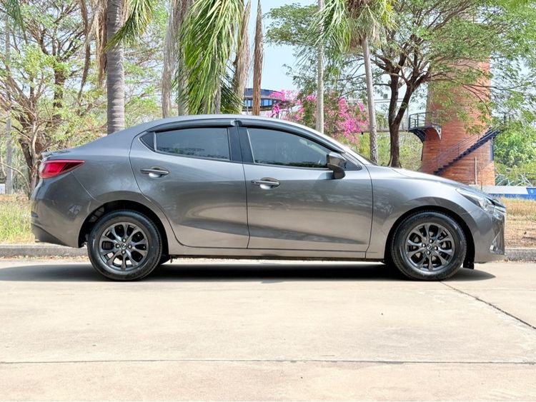 Mazda Mazda 2 2019 1.3 High Connect Sedan เบนซิน เกียร์อัตโนมัติ เทา รูปที่ 3