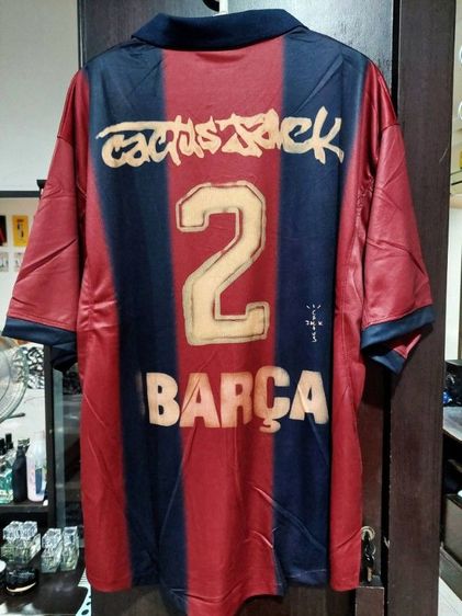 เสื้อยืดเเนวสตรีท บาร์ซ่า ทราวิส อก 44