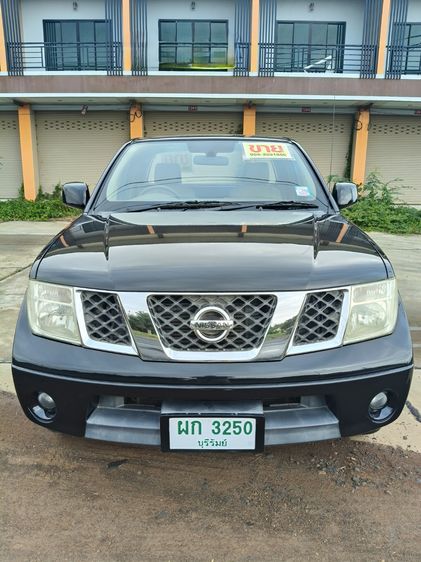 รถ Nissan Navara 2.5 Calibre LE สี ดำ