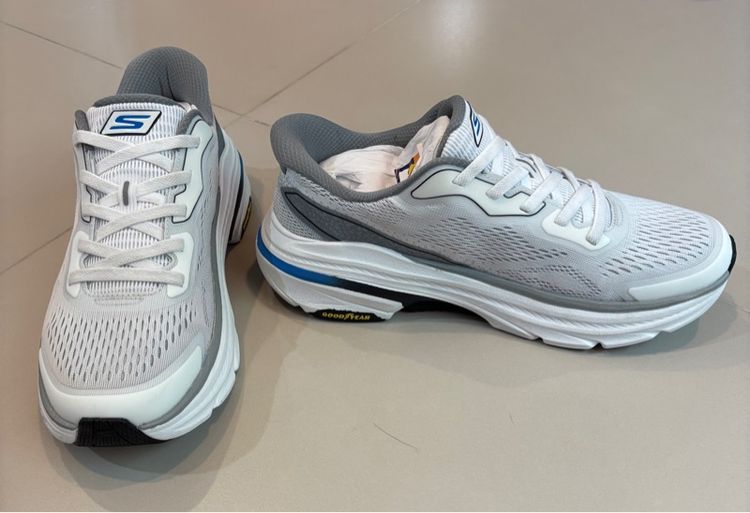 รองเท้าวิ่ง Skechers Max Cushioning Arch Fit 2.0 Azusah มือสอง สภาพดี รูปที่ 8
