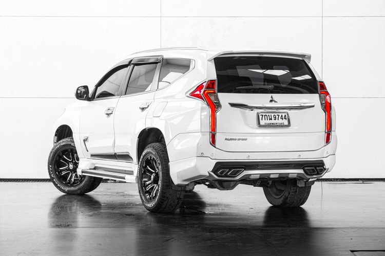 Mitsubishi Pajero Sport 2018 2.4 GT Plus Utility-car ดีเซล ไม่ติดแก๊ส เกียร์อัตโนมัติ ดำ รูปที่ 4