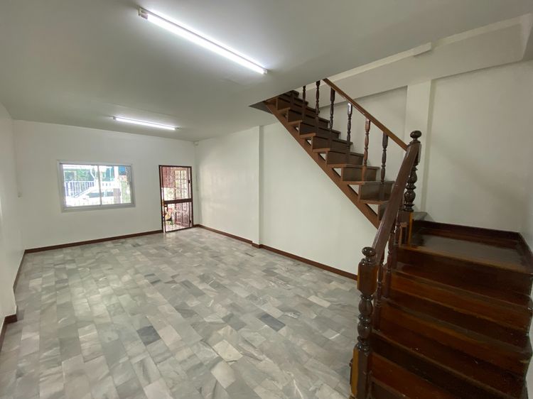 อื่นๆ มีบางส่วน ‼️ขายด่วน-เช่า ทาวน์เฮ้าส์ 2 ชั้น ม.วาเลนไทน์ รามอินทรา 46 แยก 11 รีโนเวทใหม่ ใกล้รถไฟฟ้า แฟชั่นไอส์แลนด์ เดอะพรอมานาด รูปที่ 4