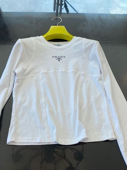 ปราด้า (ติดจองค่ะเสื้อยืด แขนยาว สภาพใหม่ รูปที่ 3