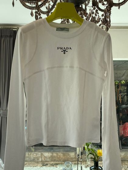 ปราด้า (ติดจองค่ะเสื้อยืด แขนยาว สภาพใหม่