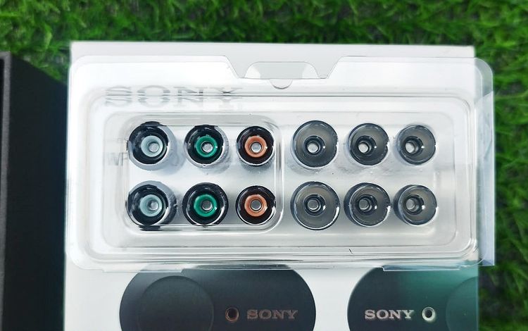 จุกยางหูฟัง Sony WF-1000XM3 เป็นหูฟังไร้สายแบบ Truly Wireless จำนวน 6คู่  ของแท้ ใหม่ ยังไม่ได้ใช้ สภาพ ใหม่ สวย  รูปที่ 2