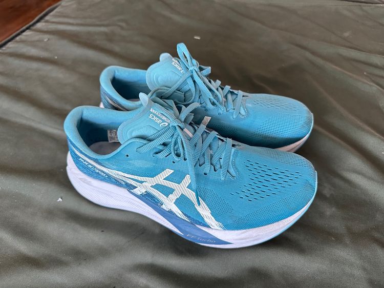 Asic magic speed 4 size 44