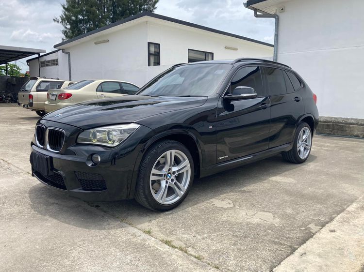 BMW X1 2015 2.0 sDrive18i M Sport Utility-car เบนซิน เกียร์อัตโนมัติ ดำ รูปที่ 3