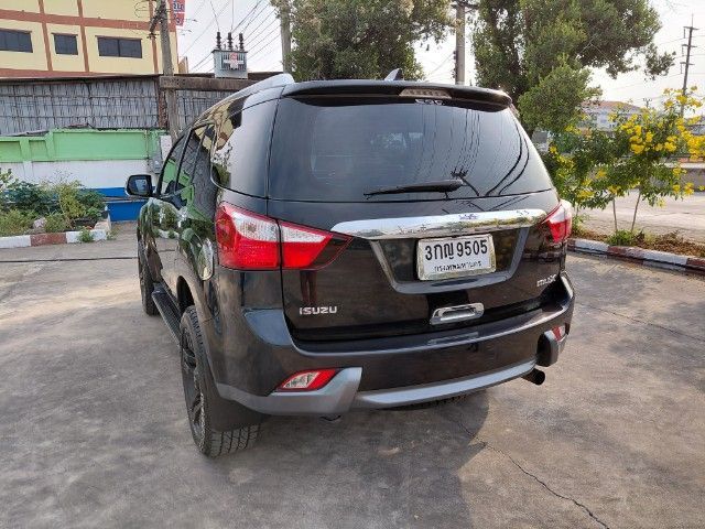 Isuzu MU-X 2014 3.0 Elegant 2WD Utility-car ดีเซล เกียร์อัตโนมัติ ดำ รูปที่ 3