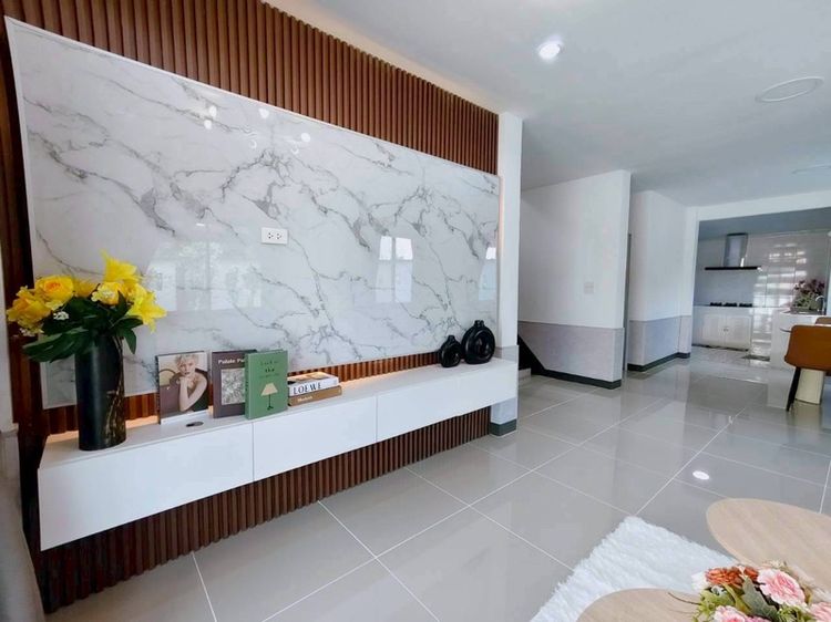 ตกแต่งครบ บ้านเดี่ยว 2 ชั้น หลังมุม ถนนเมน ทำเลหนองจอก รูปที่ 4