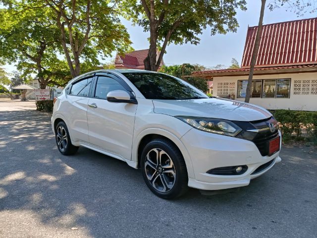 Honda HR-V 2018 1.8 EL Sedan เบนซิน ไม่ติดแก๊ส เกียร์อัตโนมัติ ขาว รูปที่ 4