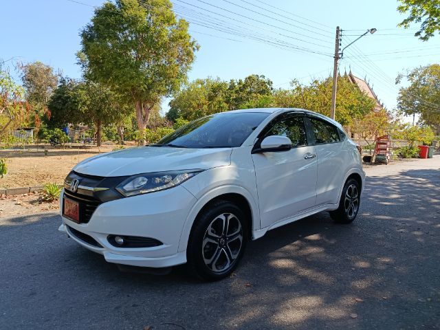 รถ Honda HR-V 1.8 EL สี ขาว