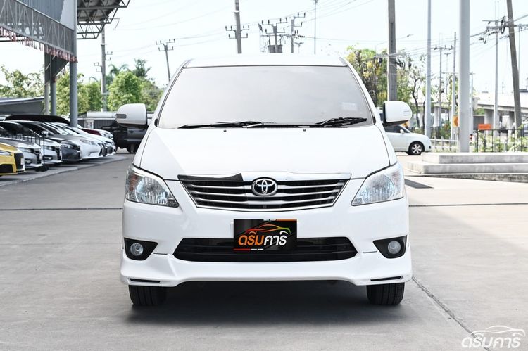 Toyota Innova 2013 2.0 V Utility-car เบนซิน ไม่ติดแก๊ส เกียร์อัตโนมัติ ขาว รูปที่ 2