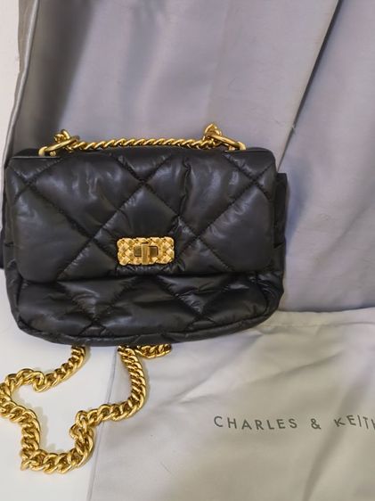 กระเป๋าสะพายสีดำโซ่ทอง รูปที่ 8