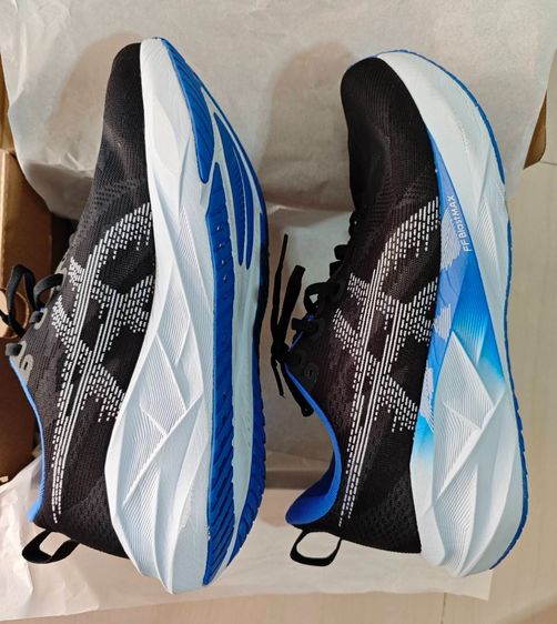 มือ2 Asics Novablast5 US10.5ของแท้พร้อมกล่อง รูปที่ 5