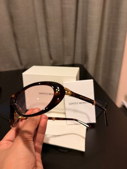 แว่นกันแดด Gentle monster  รูปที่ 5